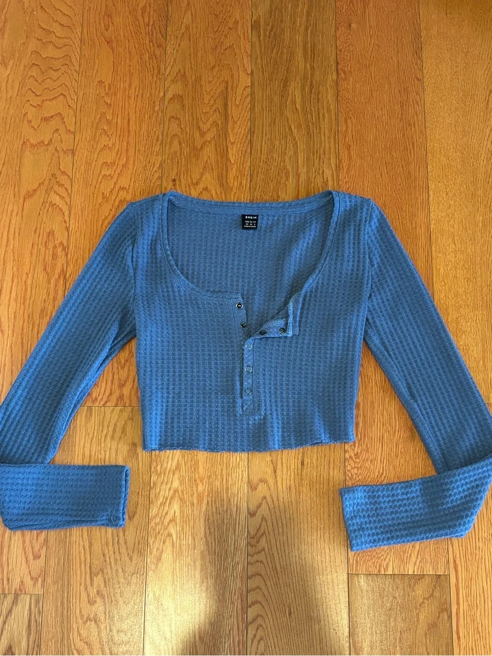 Long Sleeve Blue Waffle Knit Crop Top - Picture 4 of 6